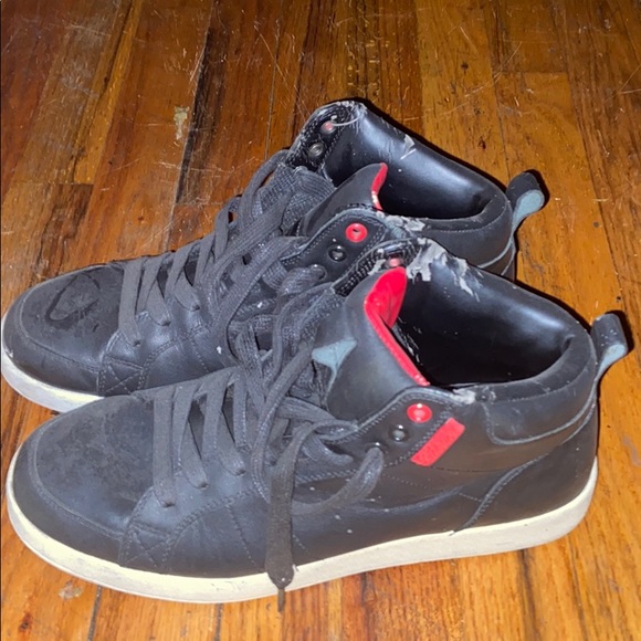 Used - Picture 2 of 2